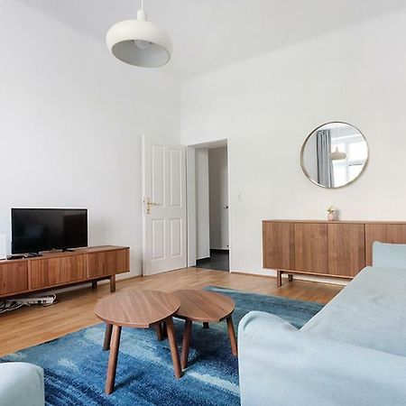 Universum Apartment Wien Exterior foto
