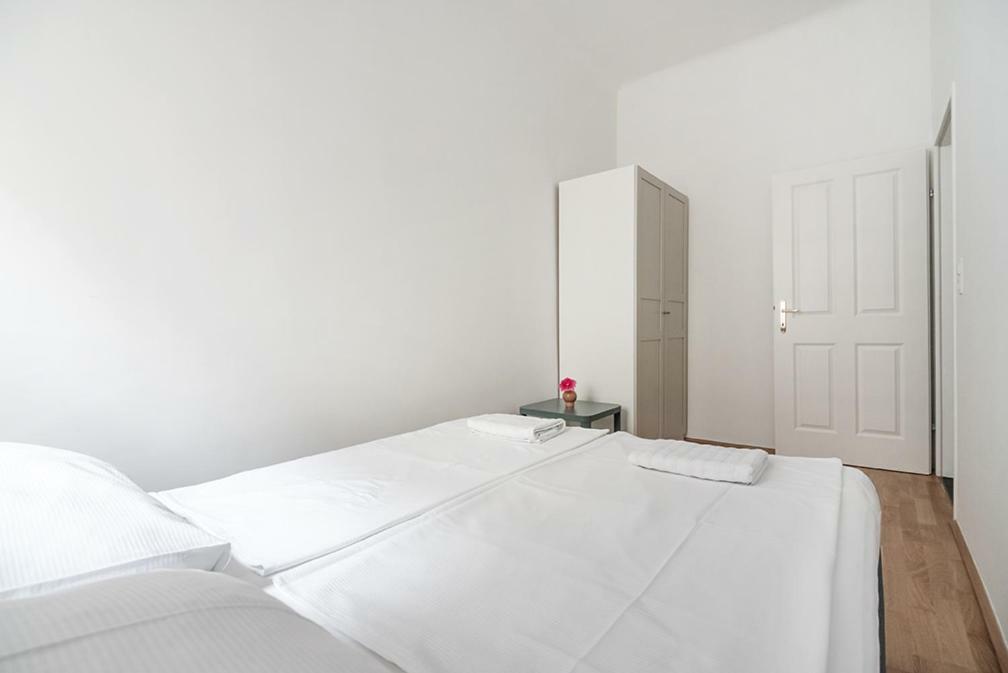 Universum Apartment Wien Exterior foto